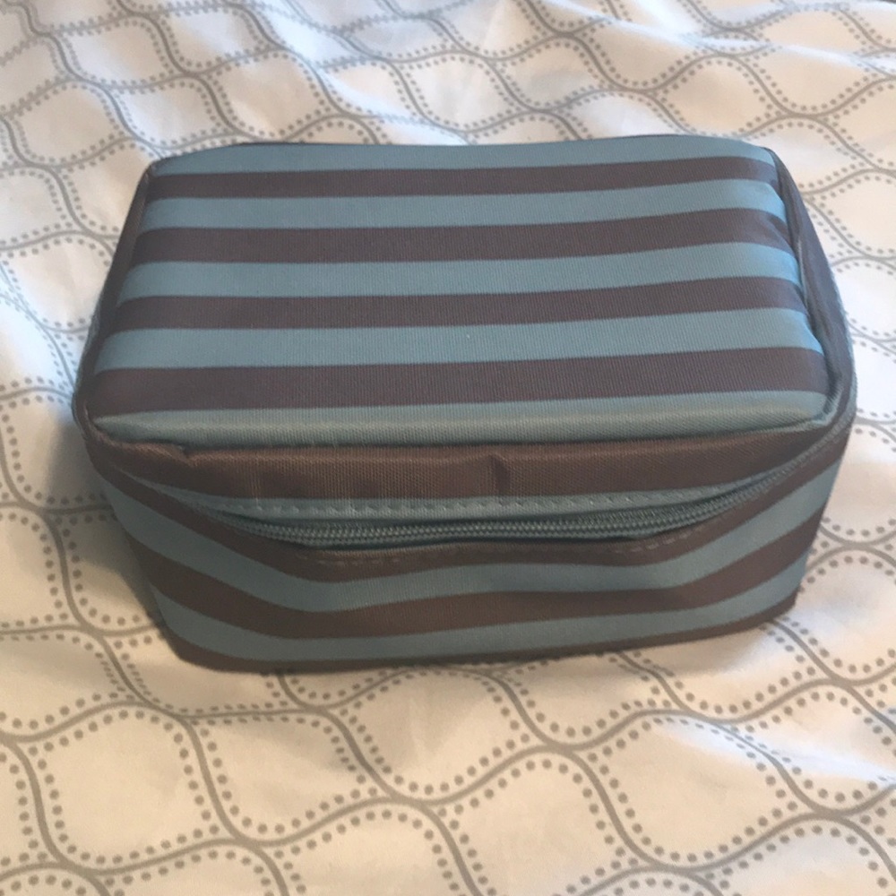 ThirtyOne Jewelry Travel Case